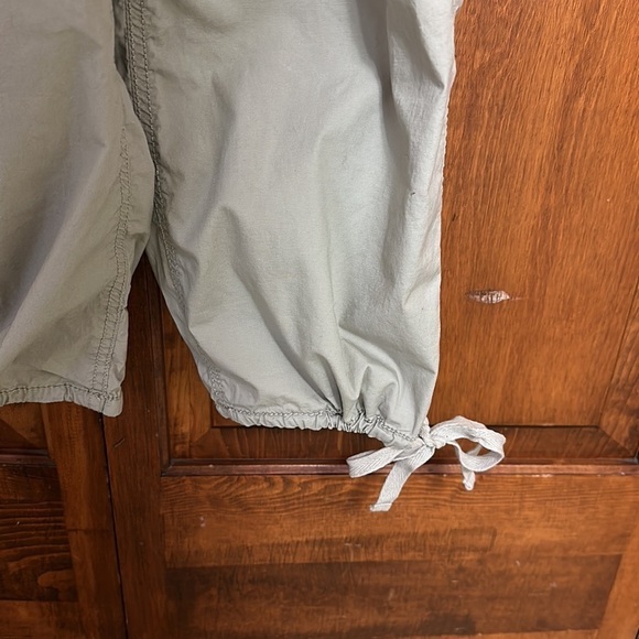 Motherhood Maternity Cargo Cotton/Spandex Khaki Over Bump Maternity Tab Pants L - Picture 3 of 8